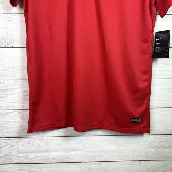 Nike Mens Maritimo Madeira Soccer Jersey Red NWT Size XL